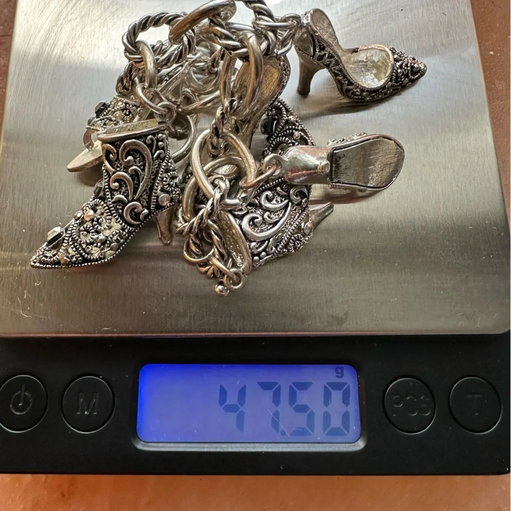N/A ornate chunky